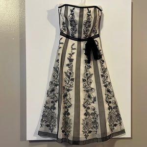 BCBG Maxazria Midi A-Line Dress Size 0 Cream with Black Lace Floral Overlay